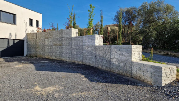 Steel Molds for Concrete Blocks | SelfBlock Canada